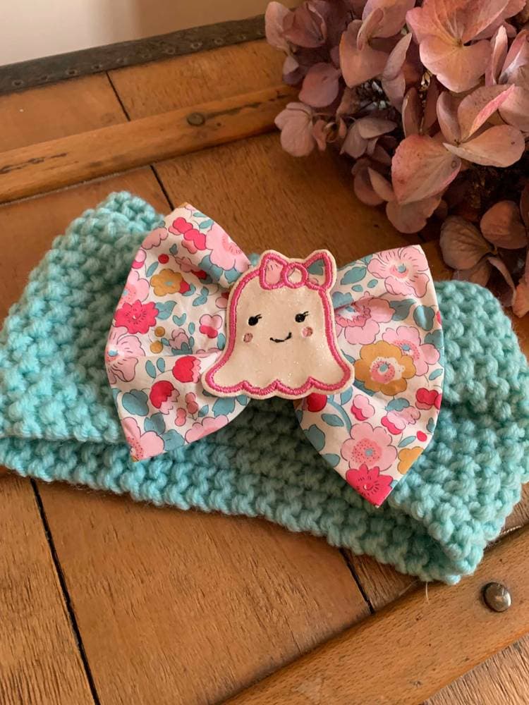 Barrette brodée Fantôme