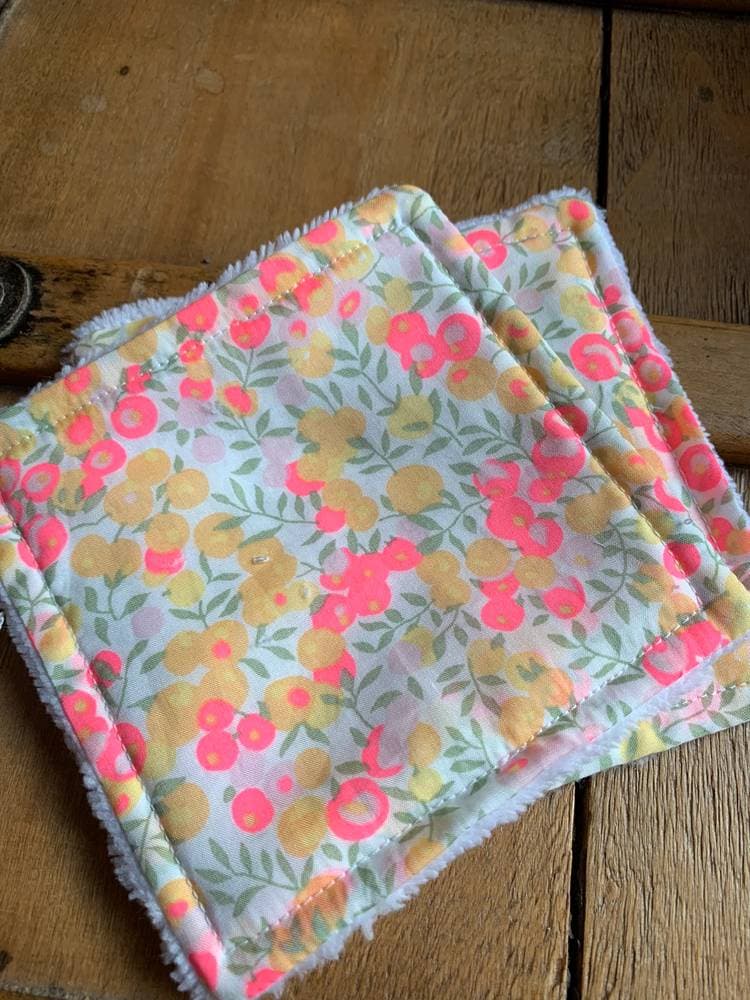 Lingette Liberty éponge de bambou Wiltshire Lemon curd