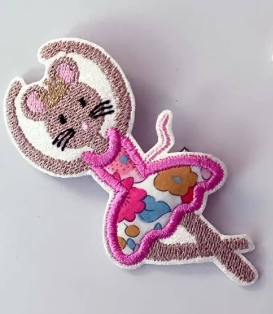 Barrette brodée Souris danseuse