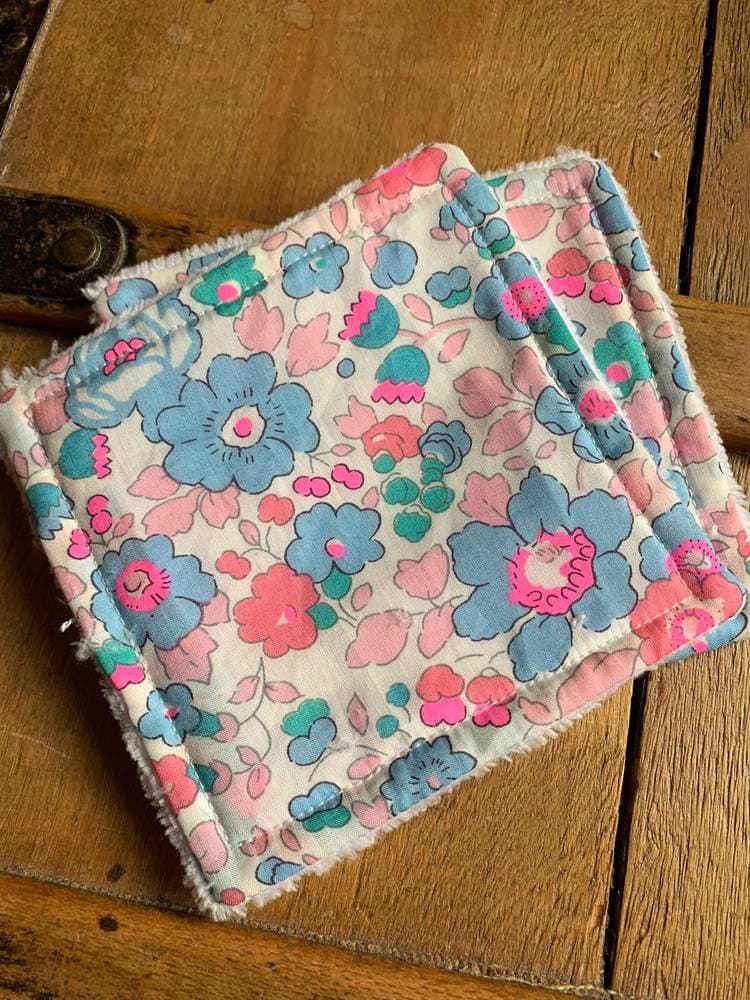 Lingette Liberty éponge de bambou Betsy Neon Blum