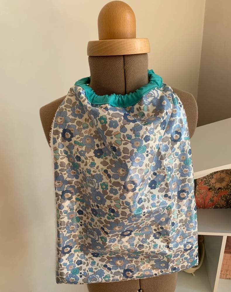 Bavoir géant enduit Betsy Centaurée