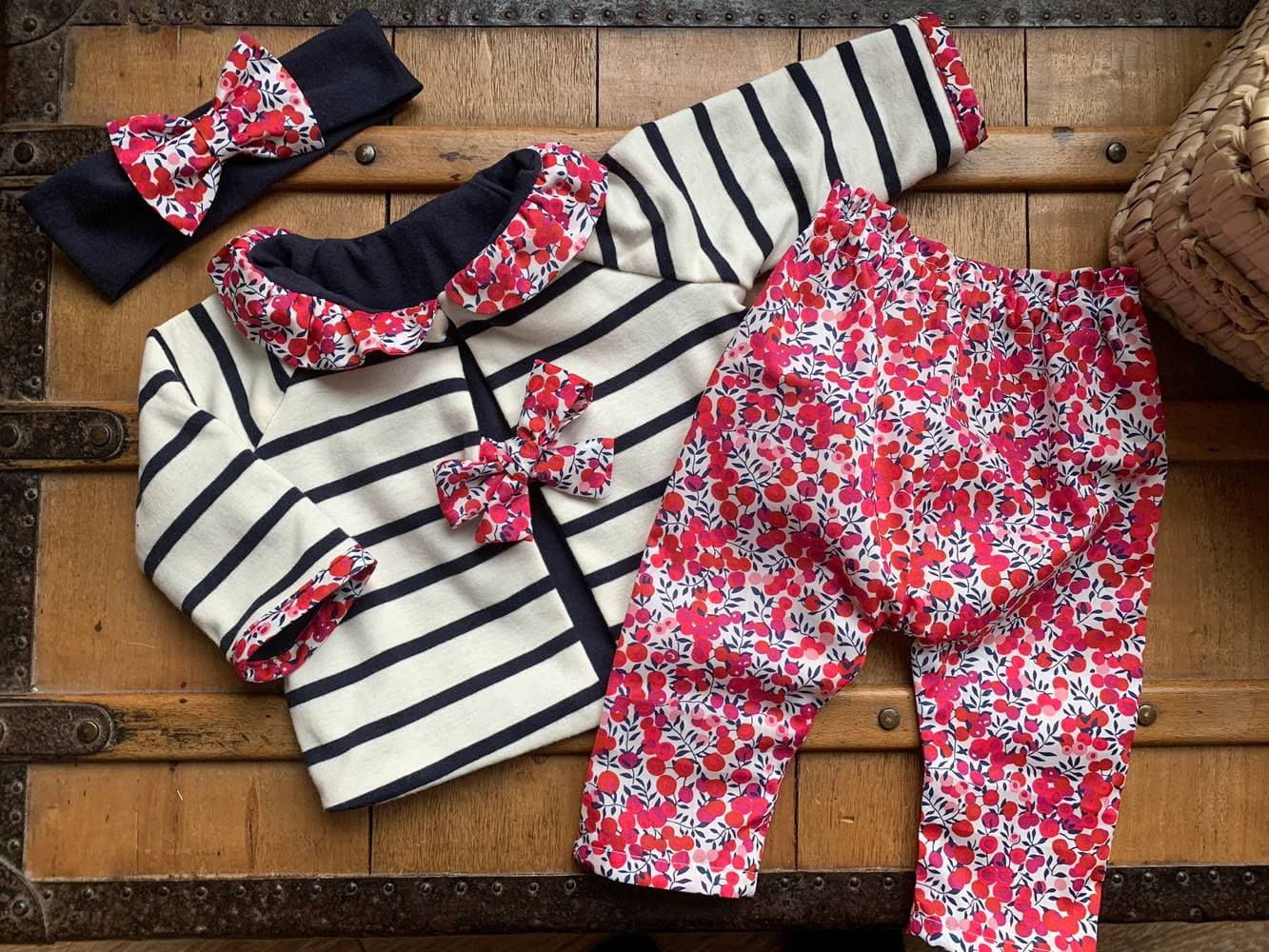Pantalon bébé taille froufrou Liberty classique sur commande
