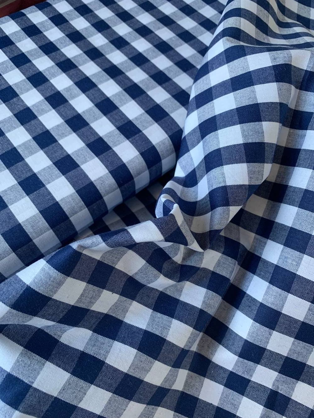 Vichy marine 10 mm x 10 mm vendu par multiples de 10 x 150 cm