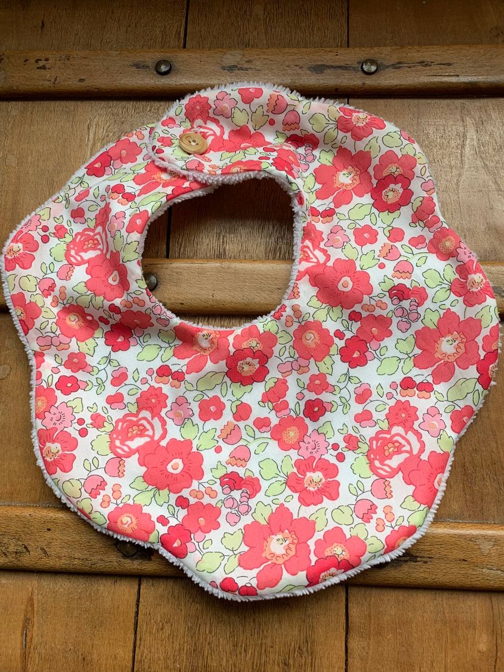 Bavoir nuage Liberty Betsy Tagada