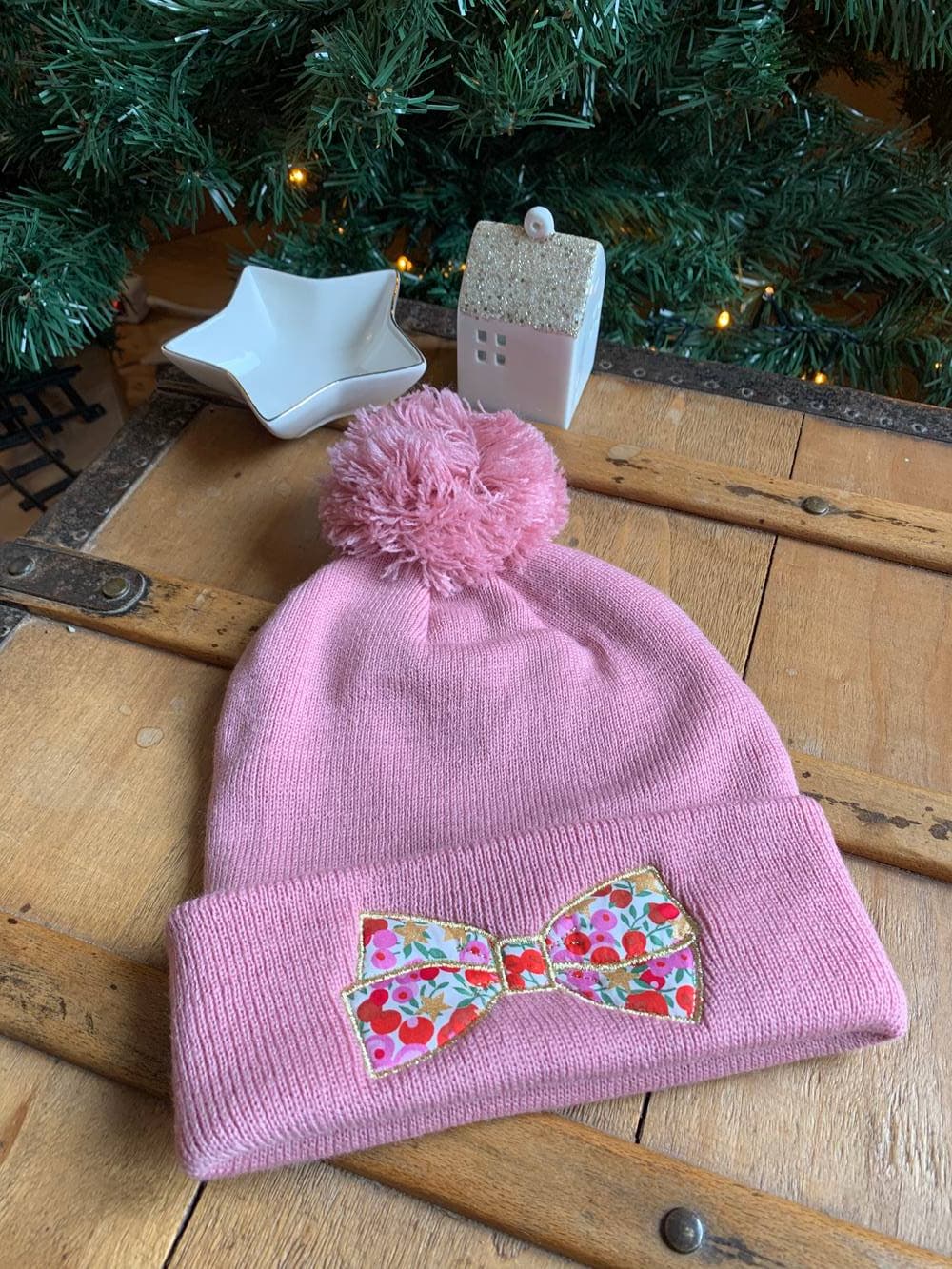 Bonnet rose brodé Liberty à personnaliser taille unique