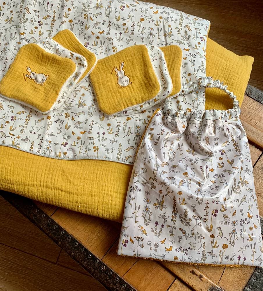 Set de 4 lingettes Liberty et brodées Liberty au choix sur commande