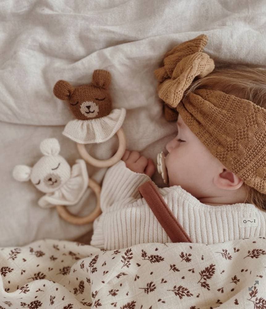 Anneau de dentition Main sauvage ourson