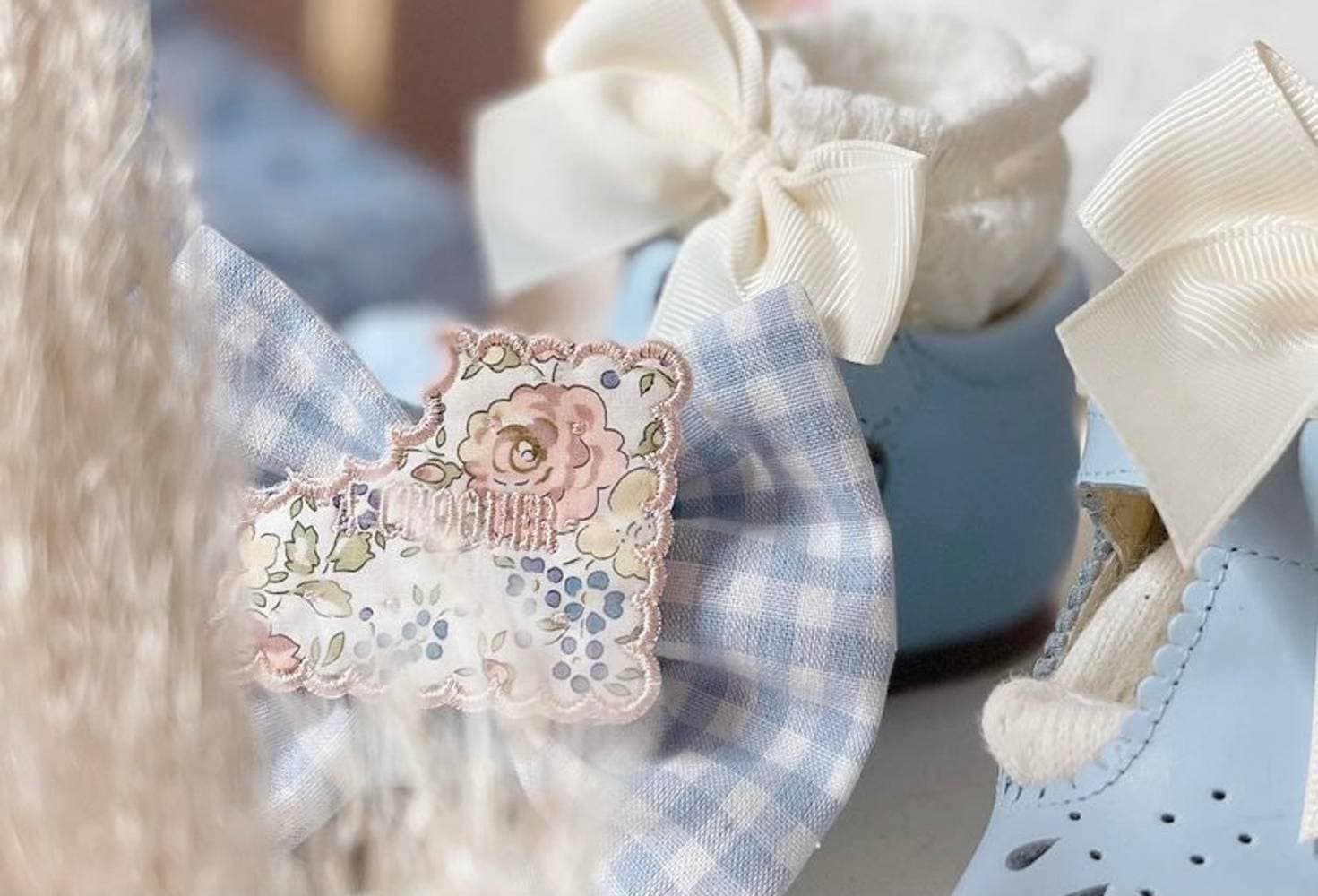 Barrette brodée Petit biscuit Liberty au choix sur commande