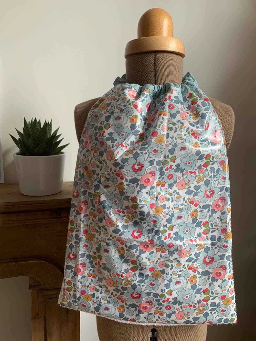 Bavoir géant enduit Betsy Porcelaine