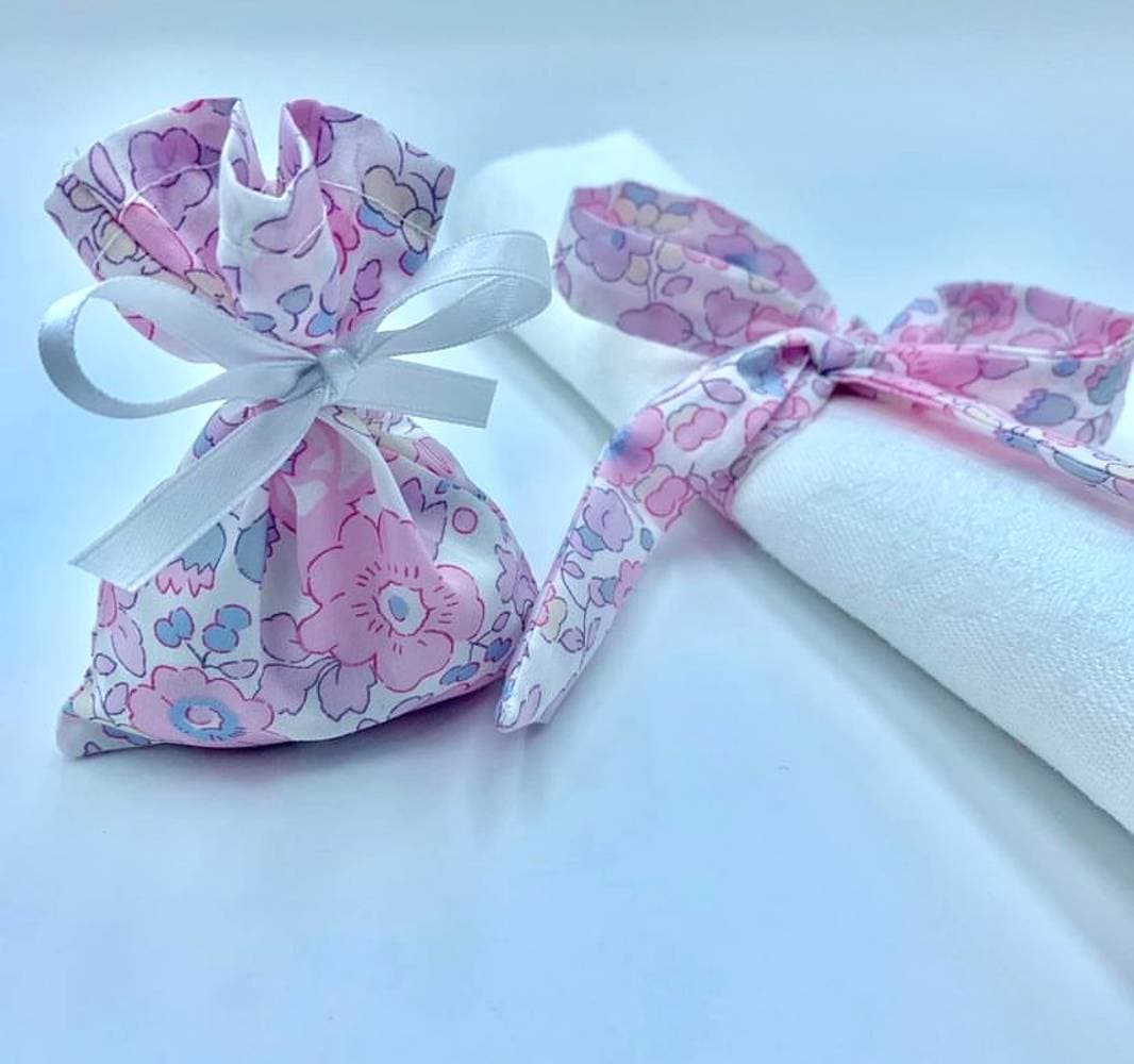 Pochon dragées liberty exclusif au choix sur commande