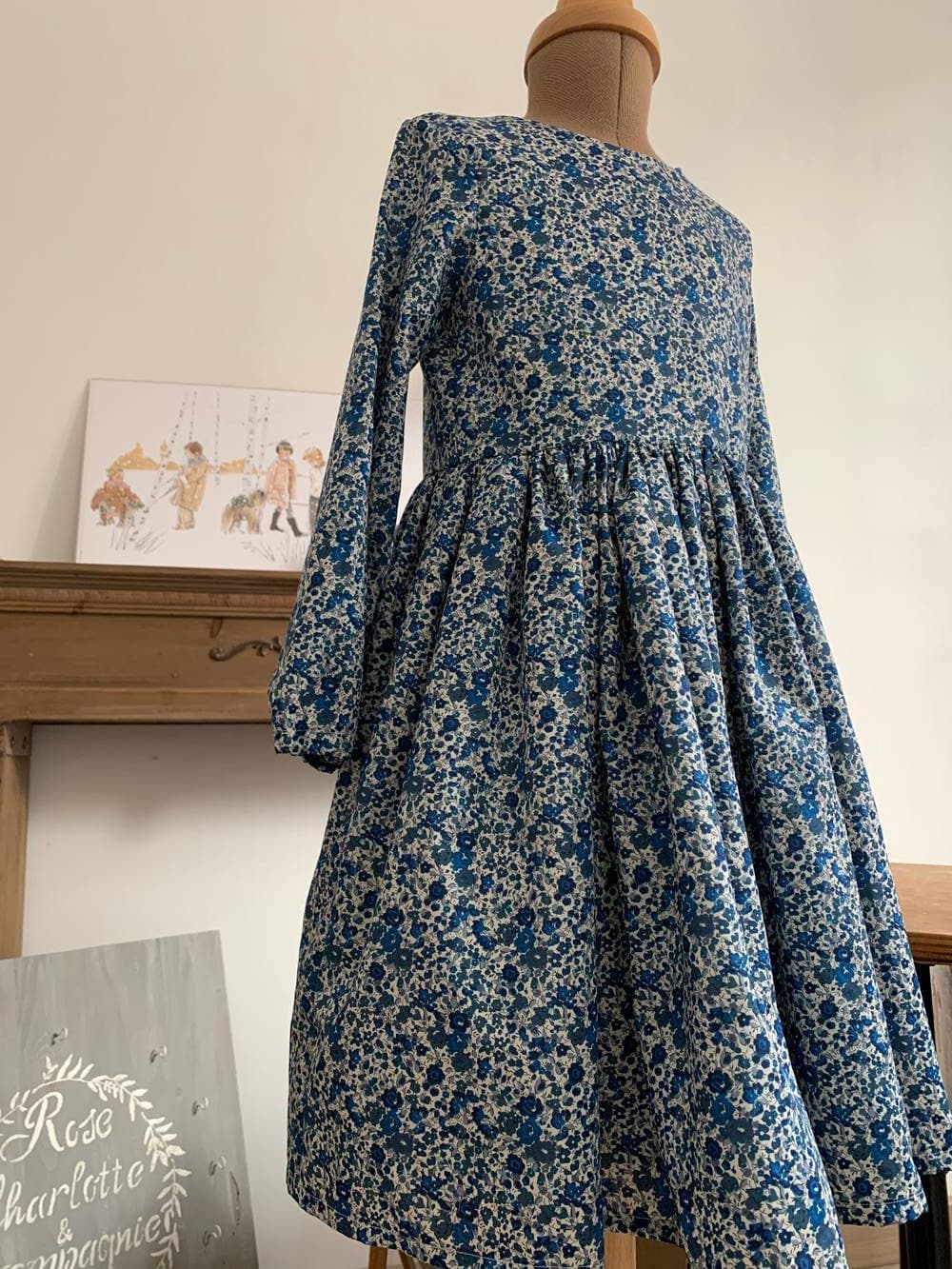 Robe manches longues Liberty classique finitions au choix sur commande