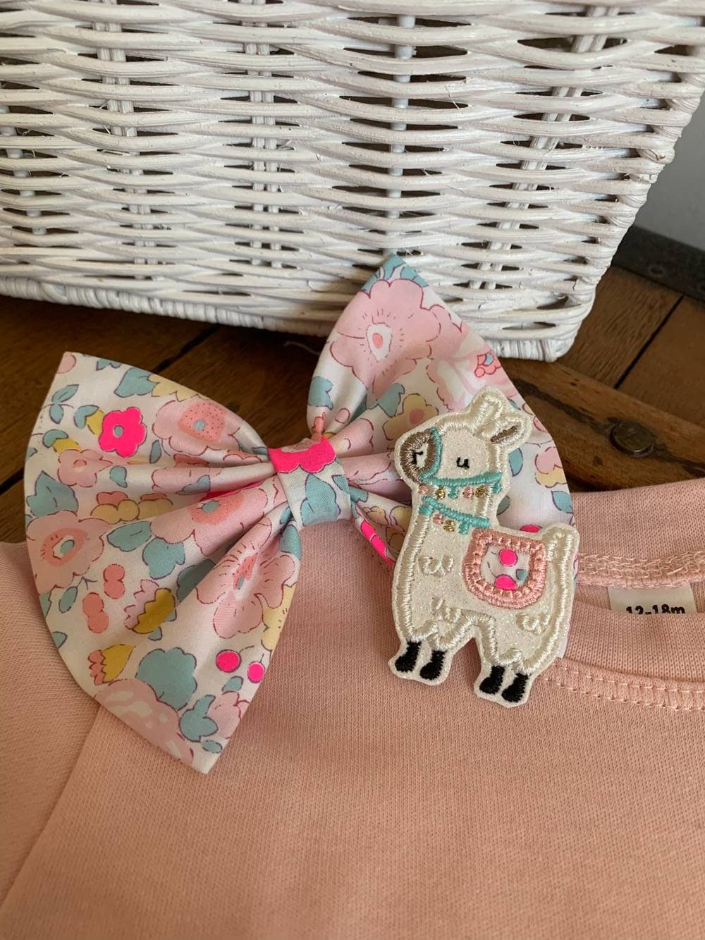 Barrette brodée Lama