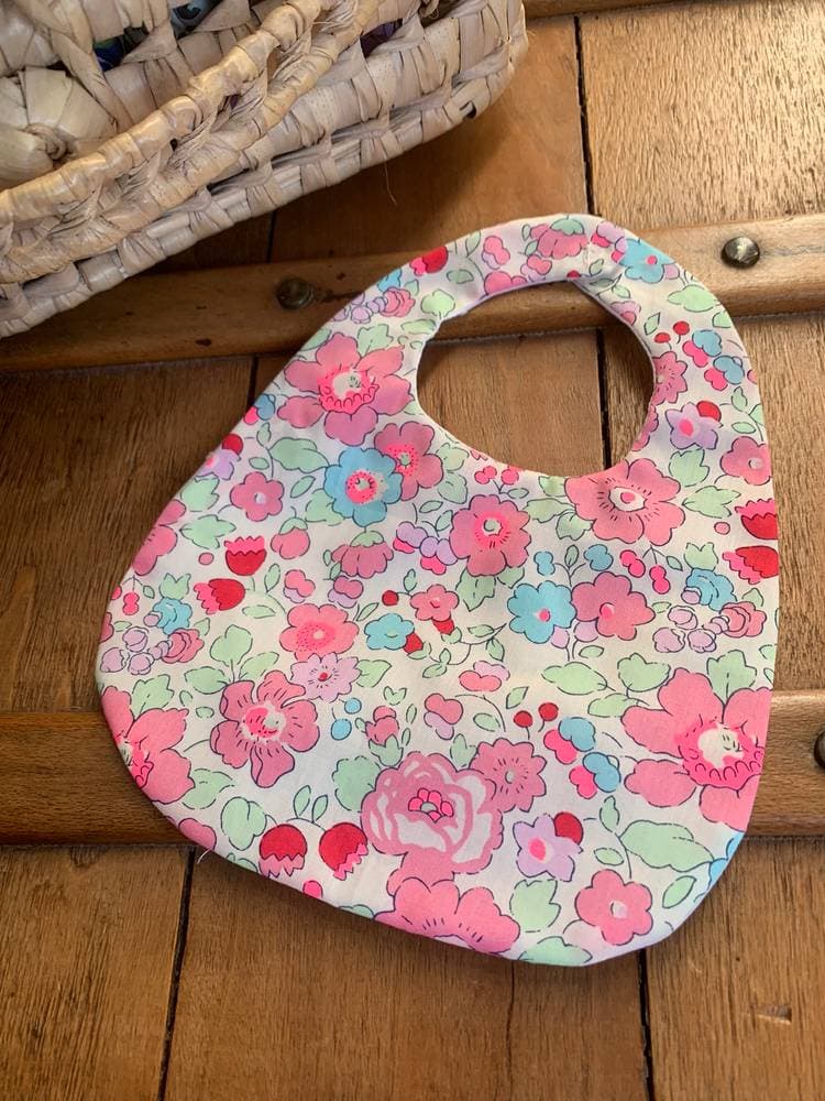 Bavoir poupon Liberty au choix sur commande